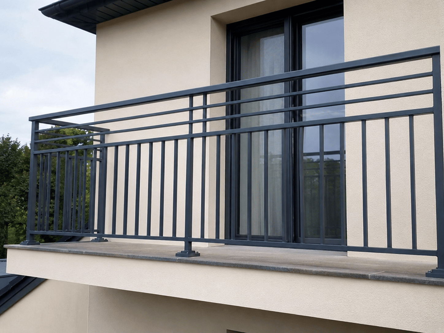 Balcon avec garde-fou